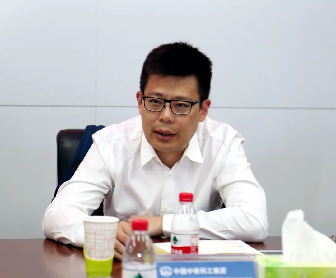 中鐵工業(yè)黨委書記、董事長易鐵軍一行到中鐵科工調(diào)研