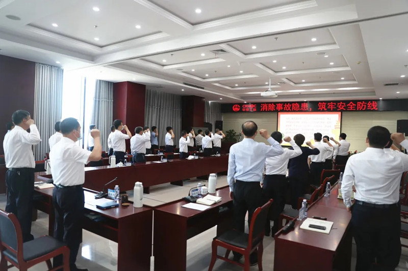 中鐵工業(yè)積極開展“安全生產(chǎn)月”和“大干100天”活動 中鐵工業(yè)積極開展“安全生產(chǎn)月”和“大干100天”活動