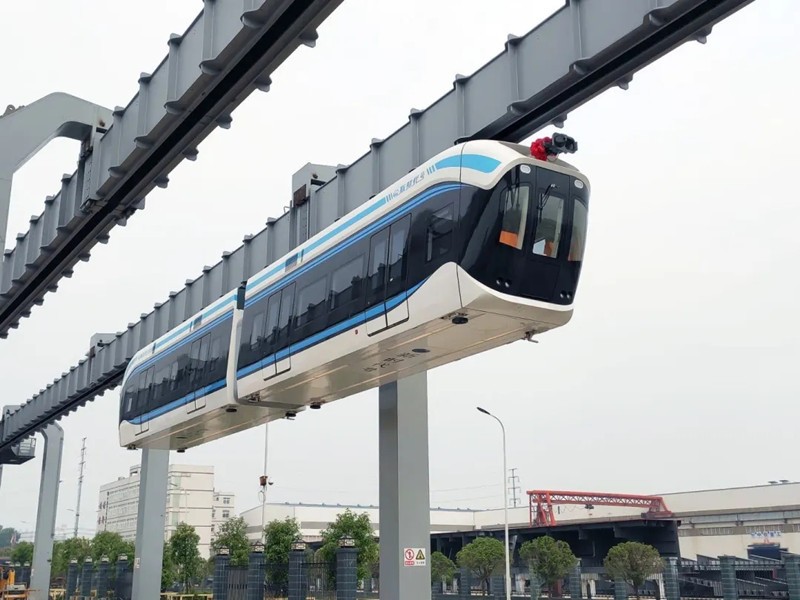 “時(shí)速80公里”懸掛式單軌車輛