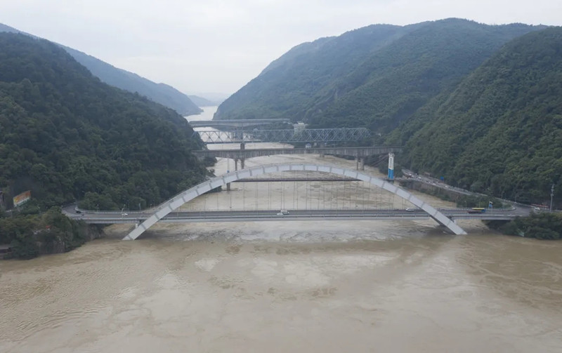 重慶水土嘉陵江大橋、寶成鐵路涪江大橋經(jīng)受洪水考驗(yàn)